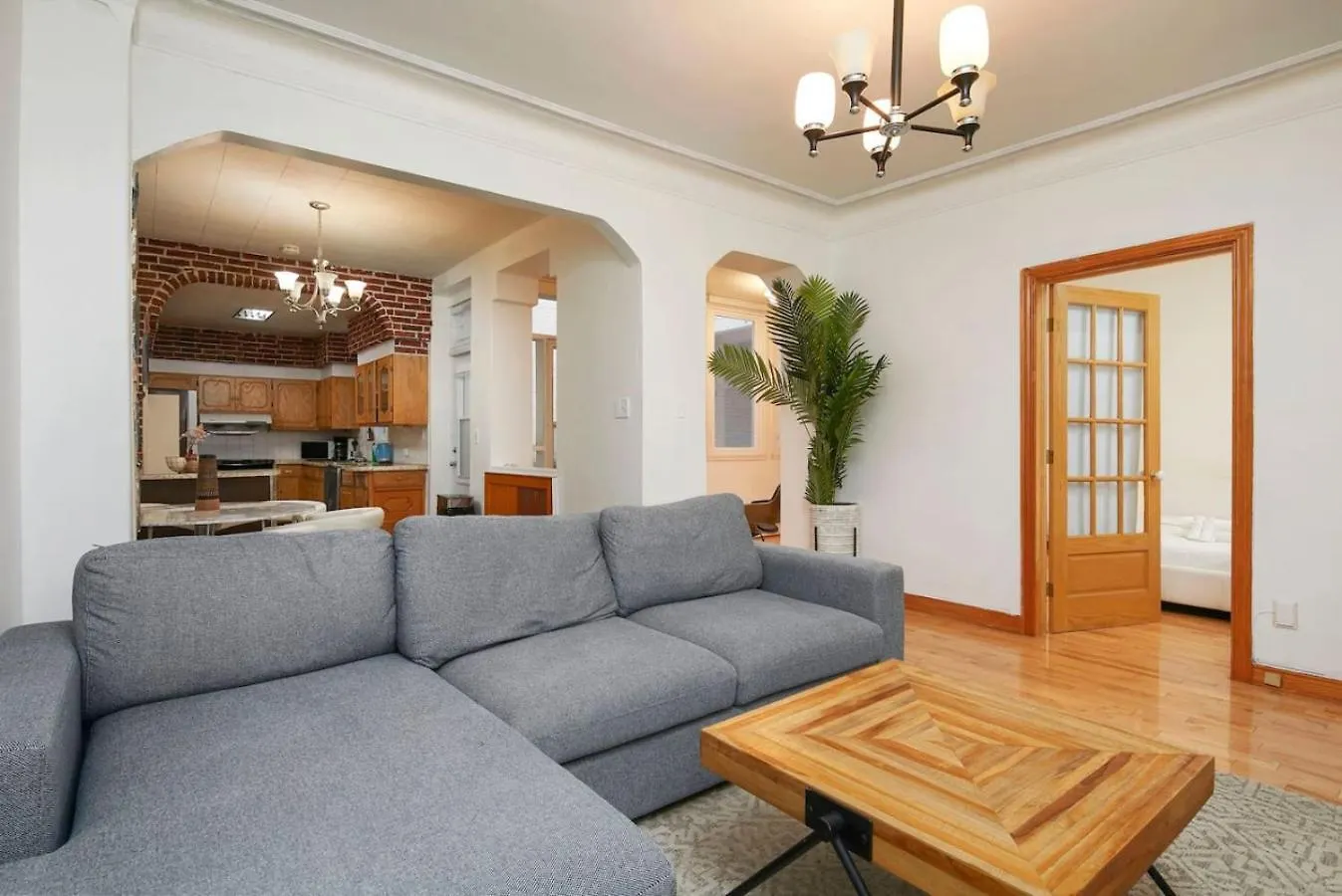 Magnificent 4Br In Downtown Mont-Royal Zd0 Apartment Montreal